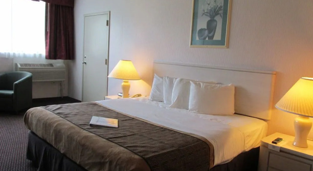 Wingate by Wyndham Lake George