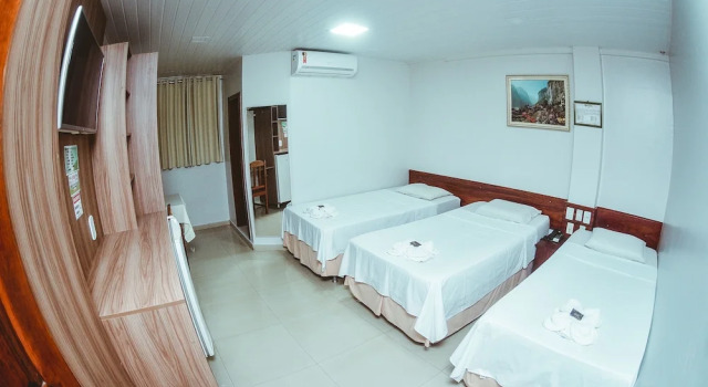 Трёхместные апартаменты Frota Palace Hotel