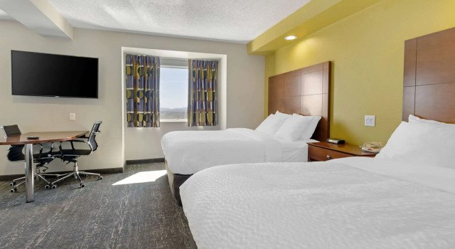 Vierer Suite Clarion Pointe Staunton East
