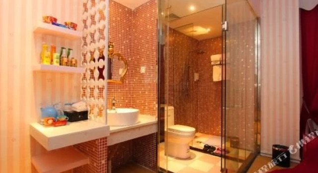 OYO武汉艾斯凯热恋酒店, Prenota Hotel Wuhan Hubei