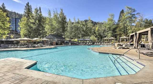 Апартаменты 6 Mi to Lake Tahoe: Everline Resort Retreat!