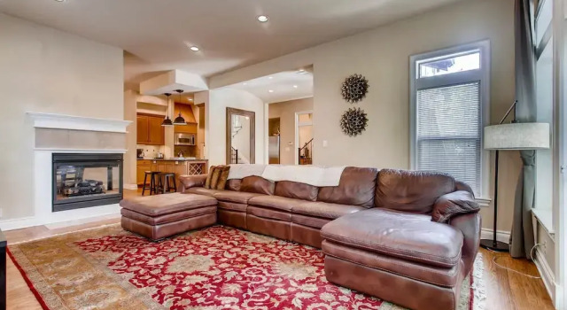 Luxury 4 Bedroom Home in Central Austin