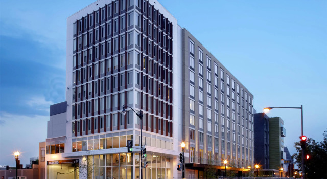 Hyatt House Washington DC / Downtown / Convention Center, Забронировать Отель Отели Вашингтона с бассейном, рядом с Paul Lawrence Dunbar Residence, Бассейн