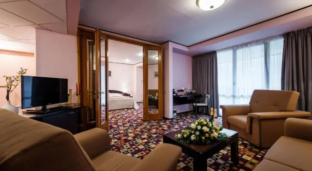 Люкс Hotel Mara