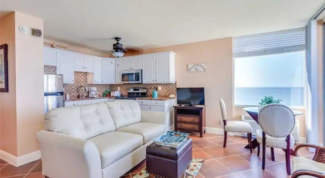 Estero Beach & Tennis 1206A - One Bedroom Condo, Забронировать Отель Отели Истеро с парковкой, Парковка