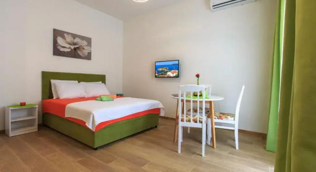 Студия Apartments Royal Lux