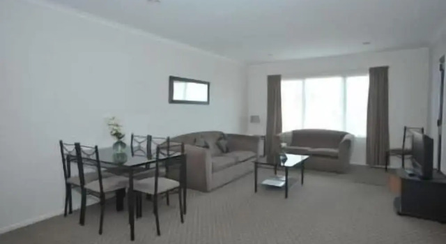 Tudor Lodge Motel, Rezerwuj Motel Hotele w Taranaki ze śniadaniem, Śniadanie