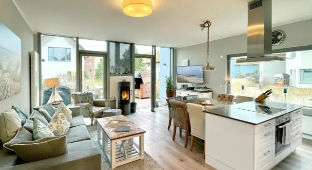 Ostsee Reetdachhaus Nr 5 Beaufort im Strand Resort, Забронировать Курортный отель Курортные отели Хайлигенхафен, Курортный отель