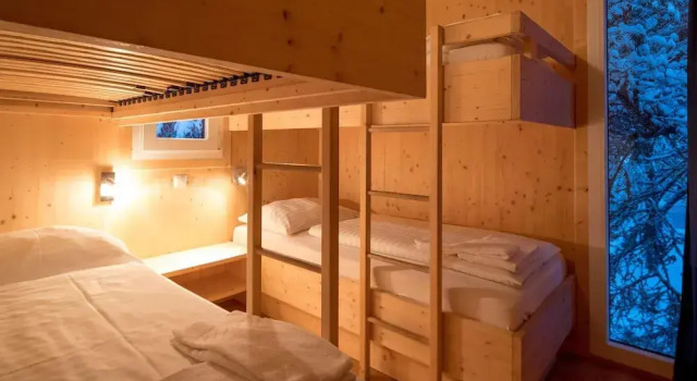 Chalet in Alps With Sauna & Whirlpool, Забронировать Шале Отели Туррахер-Хёэ с парковкой, рядом с Горнолыжный подъемник Оттифантенлифт, Парковка