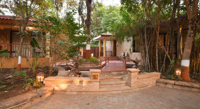 Клубная вилла с балконом The Fern Gir Forest Resort, Sasan Gir - A Fern Crown Collection Resort