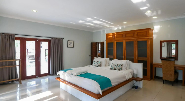3 Bedroom Private House, Забронировать Отель Отели Гилей Траванган с бассейном, рядом с Turtle Conservation Gili Trawangan, Бассейн