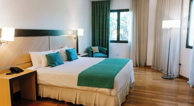 Номер Executive Hotel Plaza Central Canning
