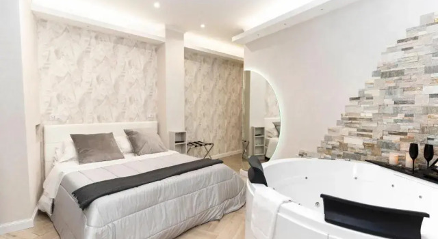 Апартаменты Superior Silver Suite Coliseum
