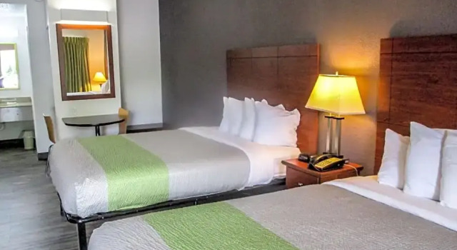 Четырёхместный номер Deluxe Studio Suites Extended Stay Chattanooga