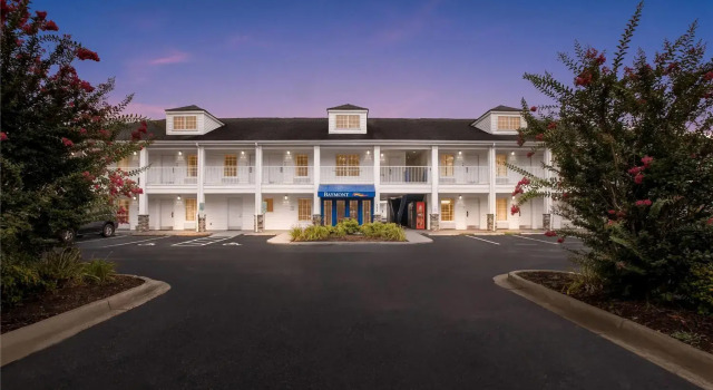 Baymont by Wyndham Forest City