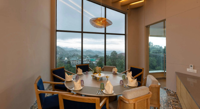 Country Inn & Suites by Carlson - Mussoorie, Varaa Hotelli All inclusive -hotellit kohteessa Mussoorie, All Inclusive