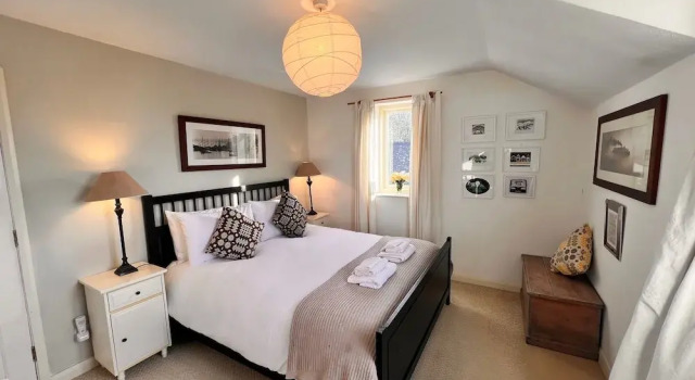 Charming 3 Bedroom Family Cottage - Dogs Welcome, Book Feriehus Llangoed Anglesey
