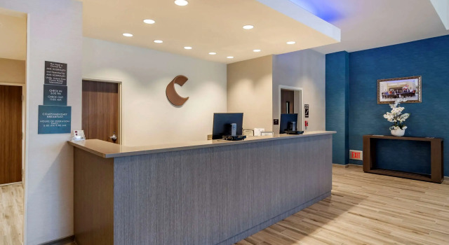 Comfort Suites Grandview - Kansas City, Boek Hotel Hotels in Missouri met zwembad, Zwembad