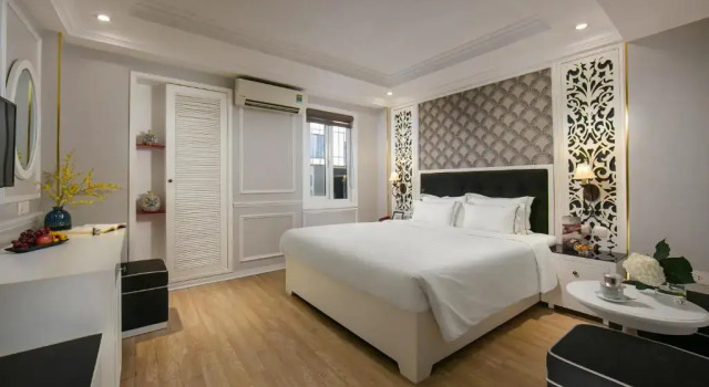 Двухместный номер Deluxe Lavender Central Hotel & Spa Hanoi
