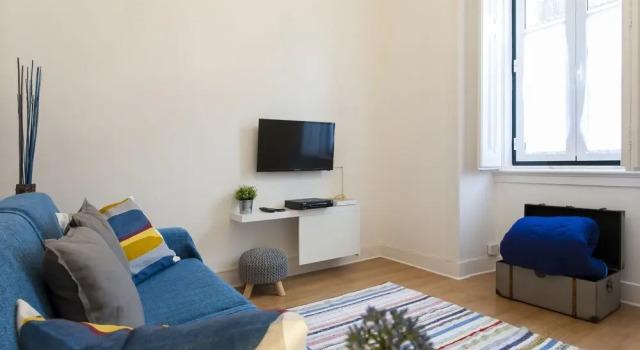 ALTIDO Homely 2BR flat in Alfama, 3 mins from Lisbon Army Museum