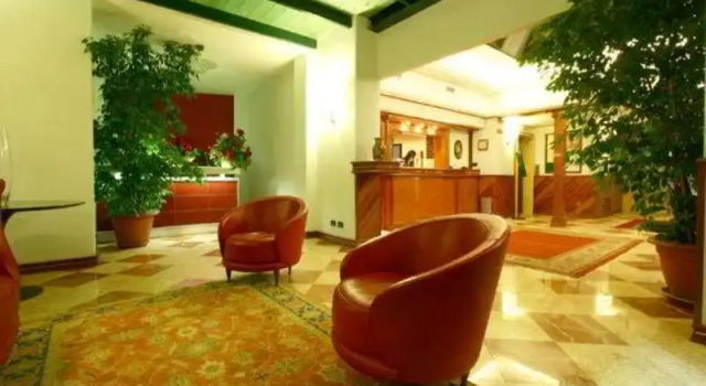 Hotel Carlo Magno, Забронировать Отель Отели Рима с парковкой, рядом с Мавзолей Святой Констанции, Парковка