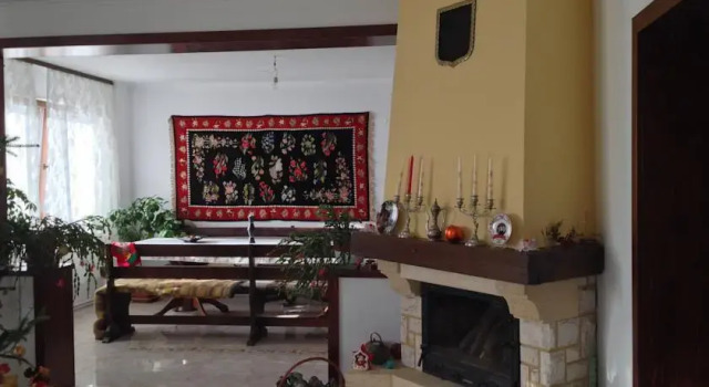Casa Renti, Rezerwuj Hotel Hotele w Carpathians - Romania z parkingiem, Parking