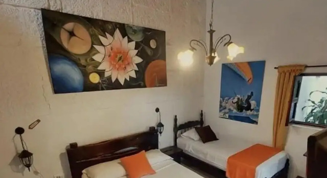 Кровать в общем номере Hostel Santander Aleman Terrace Vista