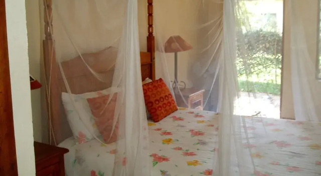 Nkhudzi Beach Lodge, Đặt Nhà nghỉ dưỡng Nkudzi Lake Malawi