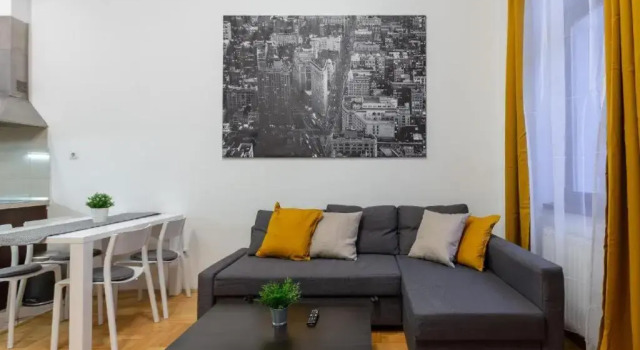 Downtown home in the Gozsdu Garden, Забронировать Отель Будапешт Центральная Венгрия, рядом с Станция метро Vorosmarty Square