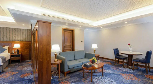 Люкс с 3 комнатами с видом на город MADEN Hotel
