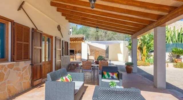 Vista Sol in Ariany With 2 Bedrooms and 1 Bathrooms, Book Villa Cottages in Ariany, Cottage