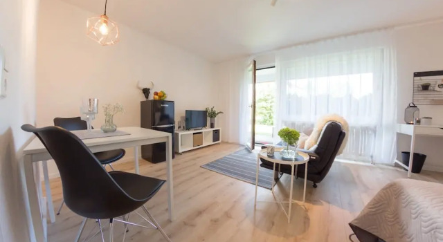 Holiday Apartment Achalm Sonnenterrasse, Reserva ahora Apartamento Hoteles en Baden-Wurtemberg con aparcamiento, Aparcamiento