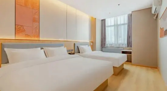 Семейный люкс Homeinn Ripple Hotel (Wuxi Huishan Scenic Spot Zoo)