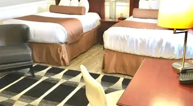 Четырёхместный номер Standard Willow Bend Motel