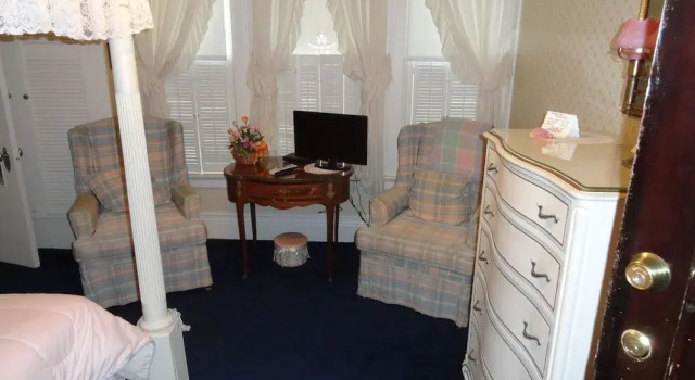 Victorian Inn Bed and Breakfast, Buchen Sie Hotel Rock Island Quad Cities