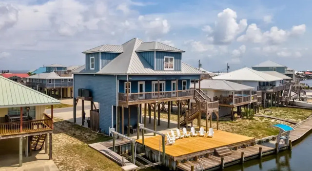 Коттедж Coastal Château - 2239 Mallard St 6 Bedroom Home