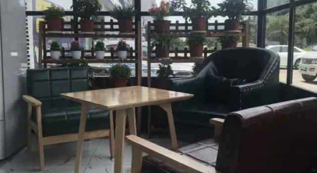 Tongling Weiduo Garden Hotel, Prenota Hotel Hotel a Anhui con parcheggio, Parcheggio