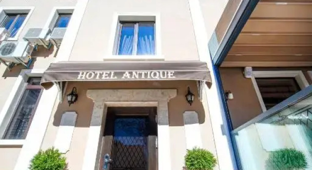 Hotel Antique, Забронировать Отель Центр Пловдива Пловдив, рядом с Roman Theatre Plovdiv