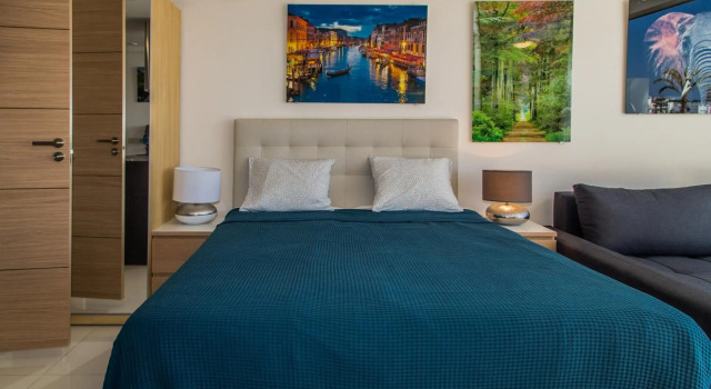 First Line P. Banus Sleeps 4, Забронировать Отель Отели Марбелья с парковкой, рядом с Casino Marbella, Парковка