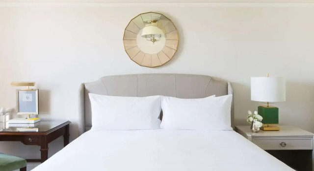 Номер Deluxe The Hermitage Hotel