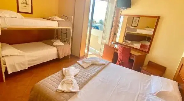 Трёхместный номер Standard с видом на море Hotel Audi Frontemare