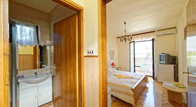 App and Rooms Marojevic