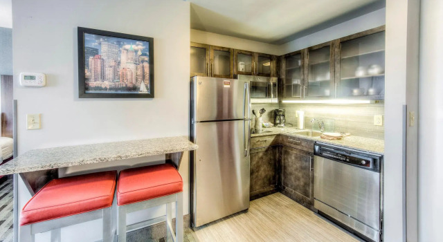 Четырёхместный люкс Staybridge Suites - University Area OSU by IHG