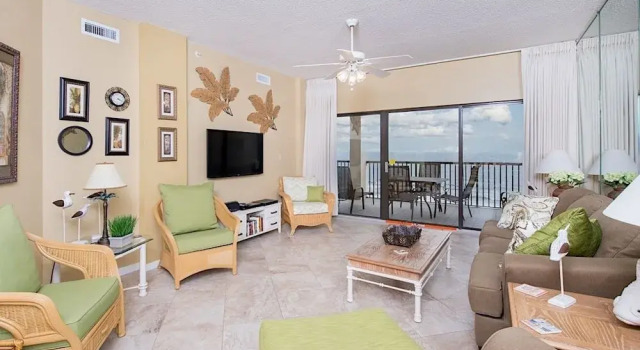 Perdido Beach Boulevard Condo #702-B at The Palms by RedAwning, Boek Appartement Orange Beach 