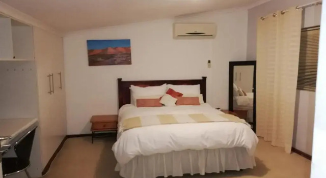 Апартаменты Sunny Get Away for a Family of 4