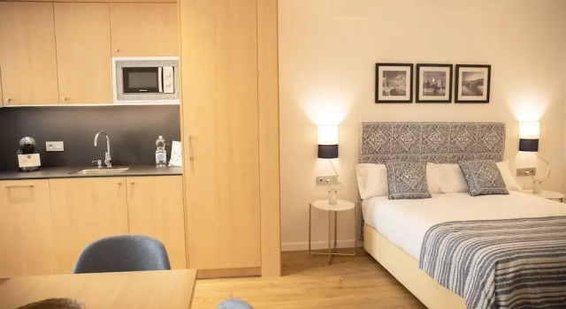 Люкс Comfort nQn Aparts & Suites Sevilla