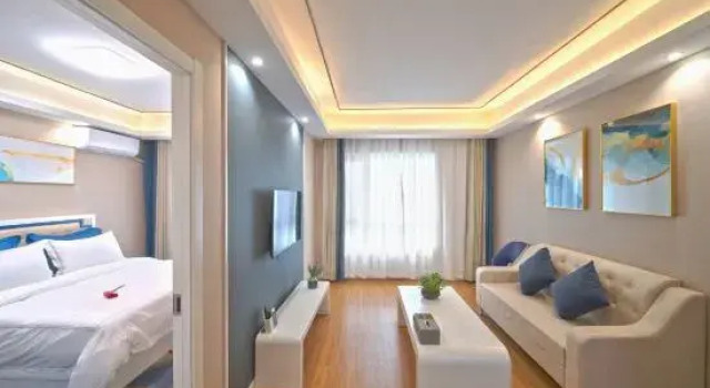 Люкс Deluxe Wanhua Hotel (Piazza del Popolo Hotel)