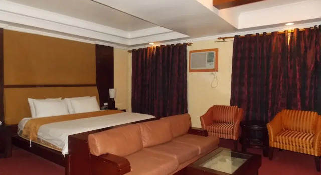 Полулюкс MO2 Westown Hotel - Mandalagan
