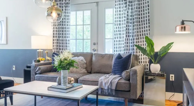 Domio Germantown Massive 8BR Comprised of 2 4BR Suites, Забронировать Отель Отели Остина с парковкой, рядом с Rosewood Park, Парковка