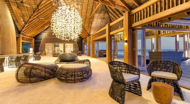 Hurawalhi Island Resort